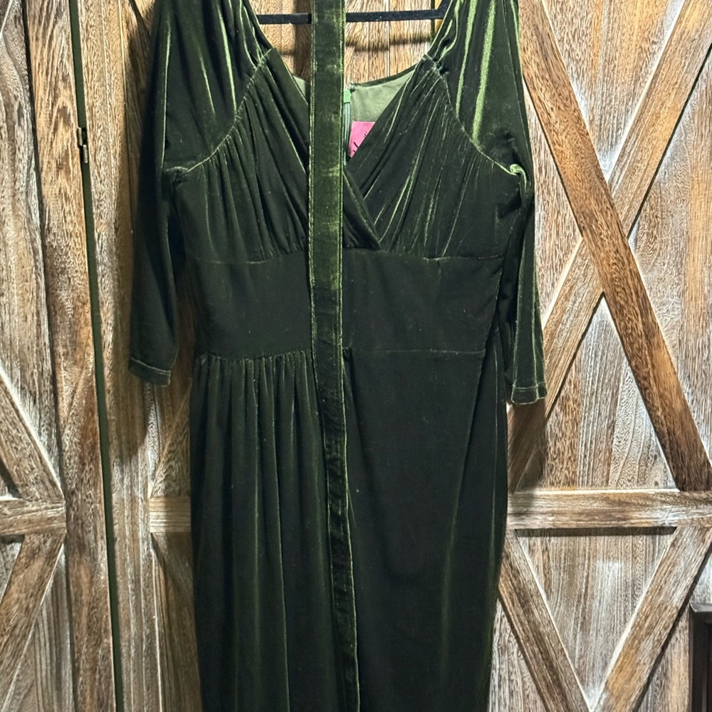 Vixen by Micheline Pitt Dark Green Silhouette Velvet Dress with belt